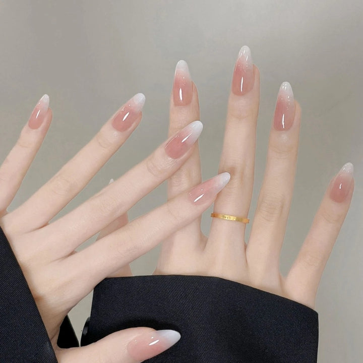 Elegante Ombre Stiletto Nagelverlängerungen