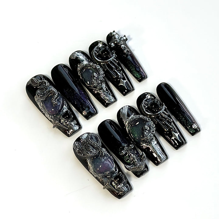 Herz dekoriertes Press-On Nagelset
