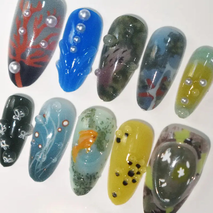 Künstlerische von marinen inspirierten Press-On Nagelkunst Karnz