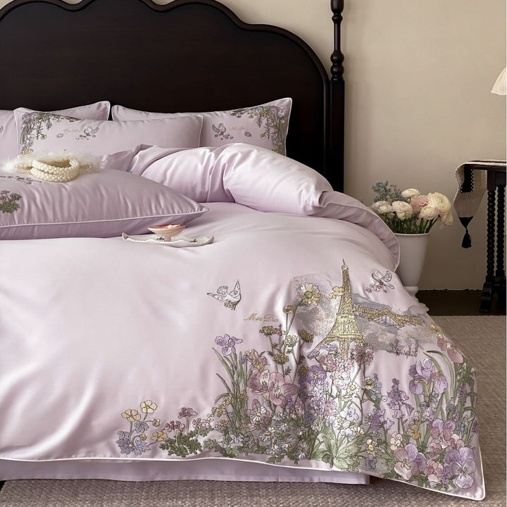Elegante Baumwollsatin-Bettwäschegarnitur mit feiner Blumenstickerei und Paris-Motiv