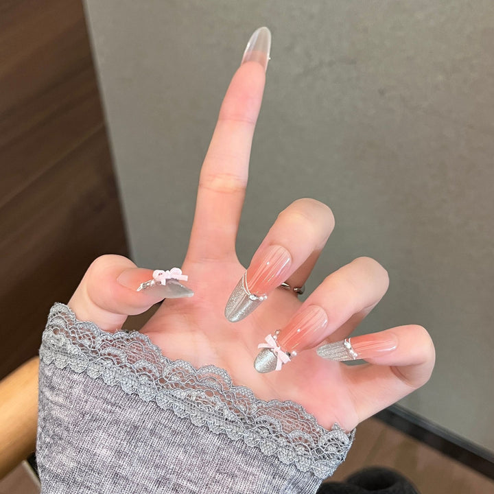 Künstlerische Ombre Press-On Nagelverlängerungen Karnz