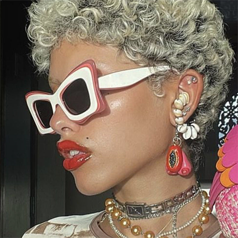 Damen oversized Sonnenbrille im extravaganten Design Karnz