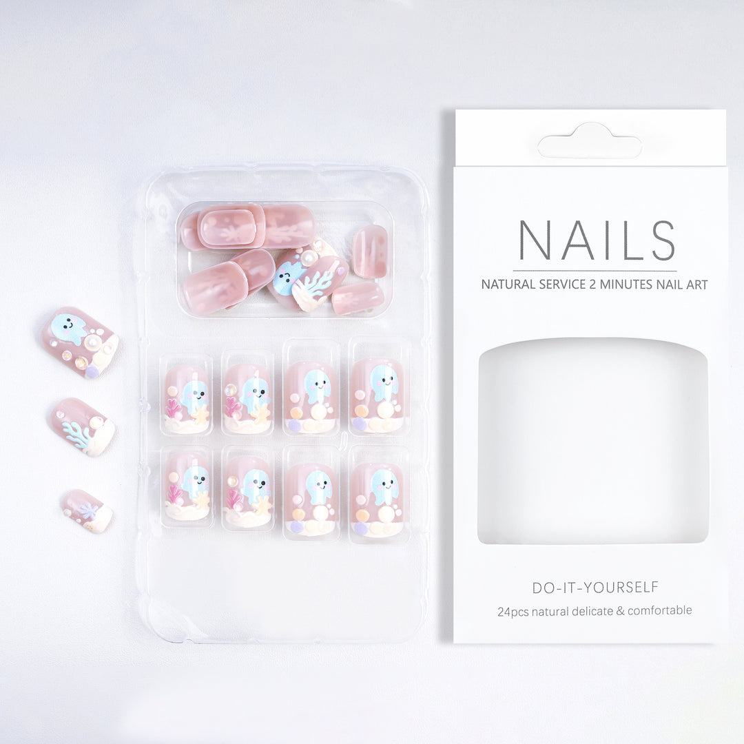 Kreative Nagelkunst mit Meeresmotiven Karnz