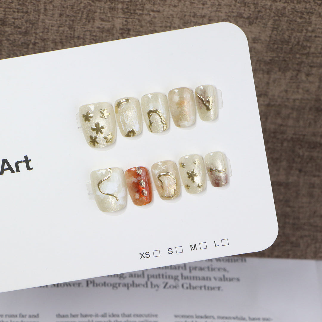 Elegantes Press-On-Nagelkunst-Set mit einzigartigen metallischen Designs Karnz