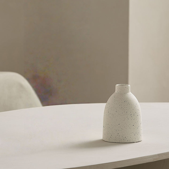 Elegante und Kunstvolle Keramikvase Karnz