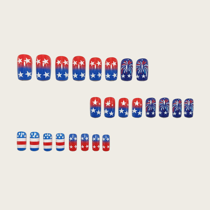 Kreative Nagelkunst mit Patriotischen Motiven Karnz