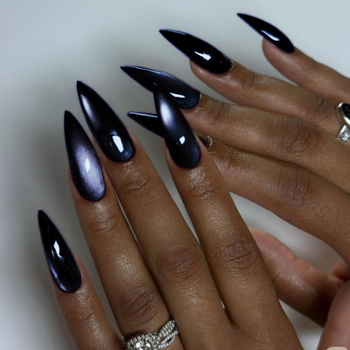 Gel-Nagel-Spitzen Karnz