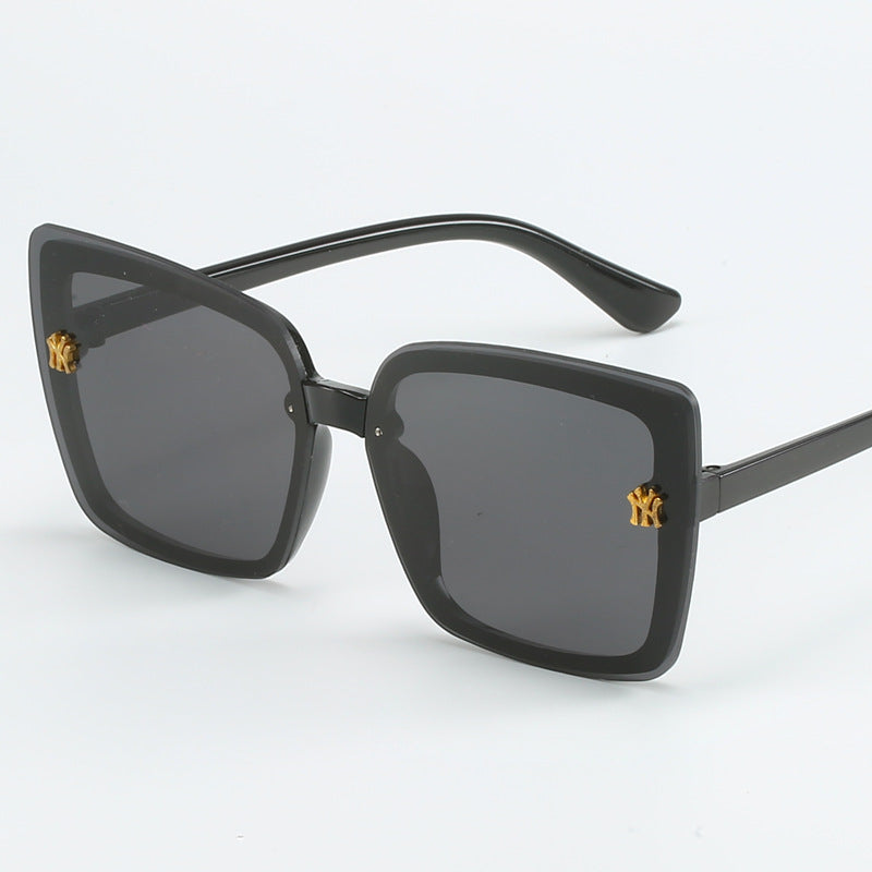 Damen stilvolle quadratische Sonnenbrille mit eleganten Details Karnz