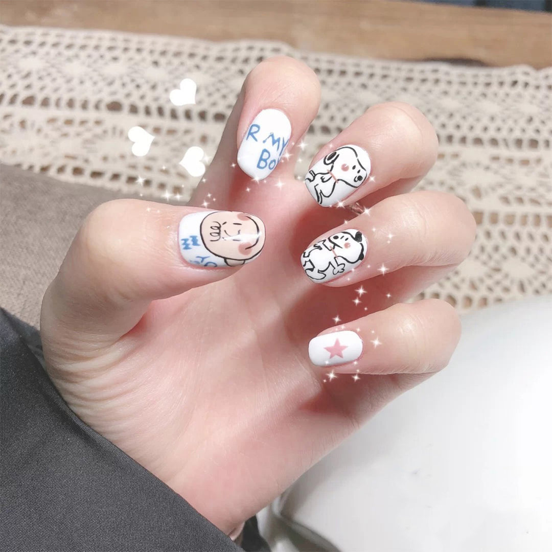 Verspielte Nagelkunst mit Tiermotiven Karnz