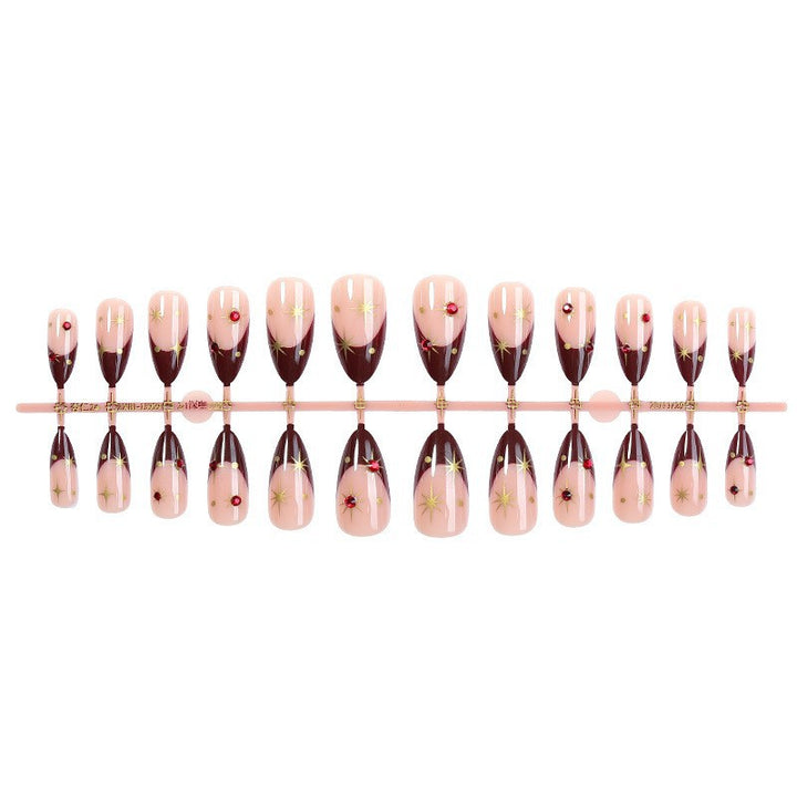 Elegantes Spitzen-Press-On-Nagelset mit dekorativen Akzenten Karnz