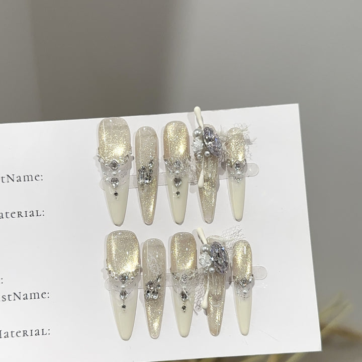 Elegante dekorative Press-On Nagelkunst
