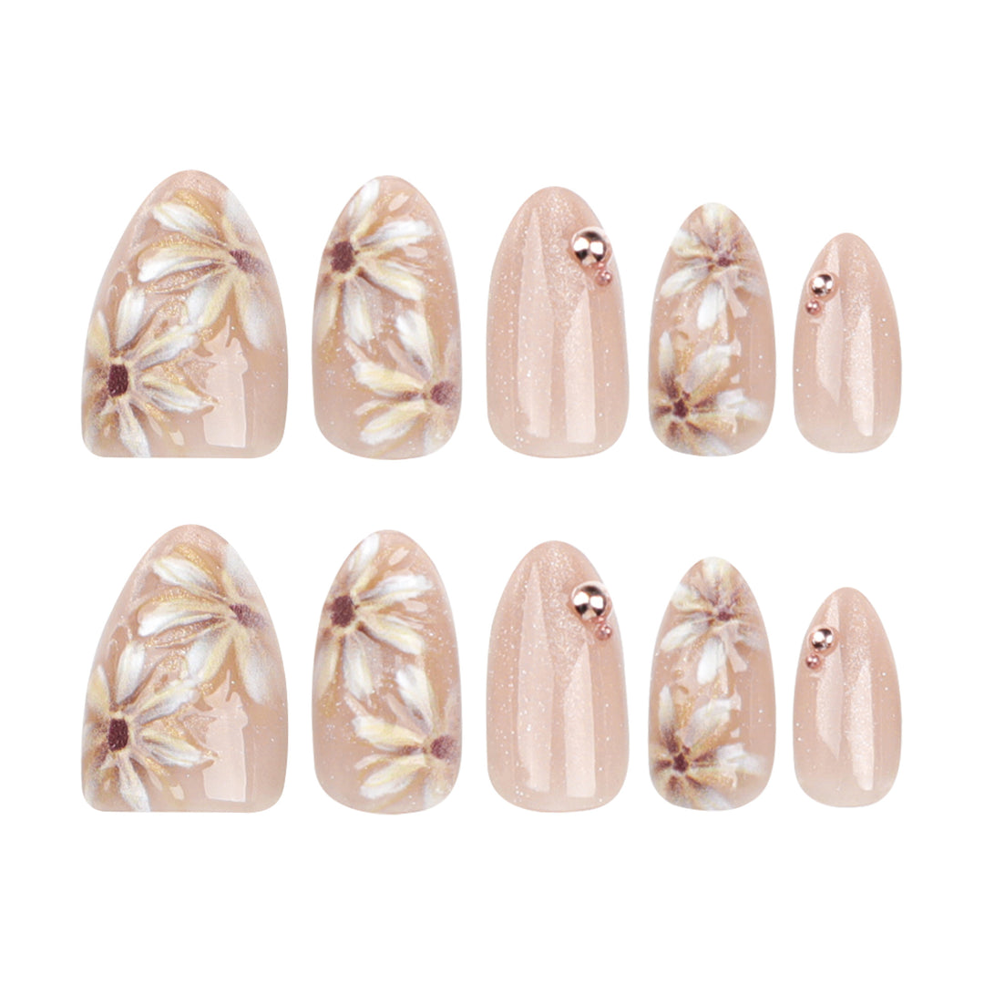 Kunstvolle Nagelverlängerungen mit 3D-Blumenmotiv Karnz