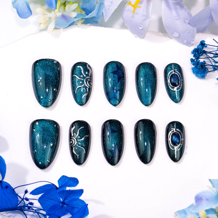 Künstlerisches galaxisgeprägtes Press-On-Nagelset