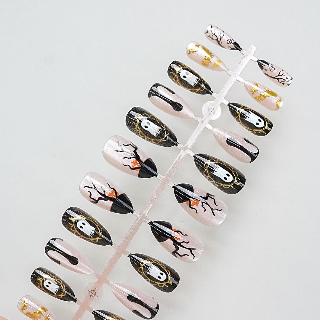 Halloween-inspirierte dekorative Press-on-Nagelset Karnz