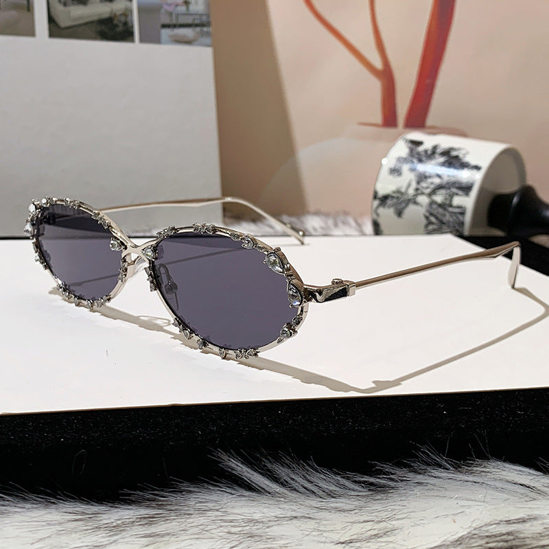 Damen extravagante oversized Sonnenbrille mit futuristischem Design Karnz