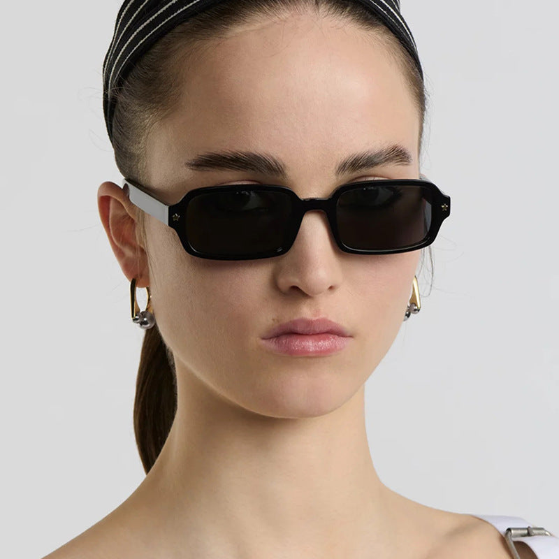 Damen modische Rechtecksonnenbrille mit herausragendem Design und schützendem UV-Filter Karnz