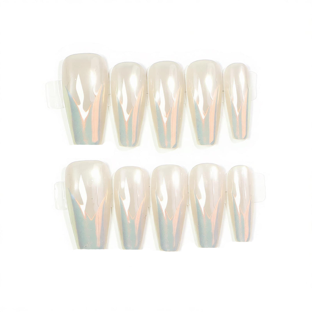 Glänzende Stiletto Press-On Nagelkunst Karnz