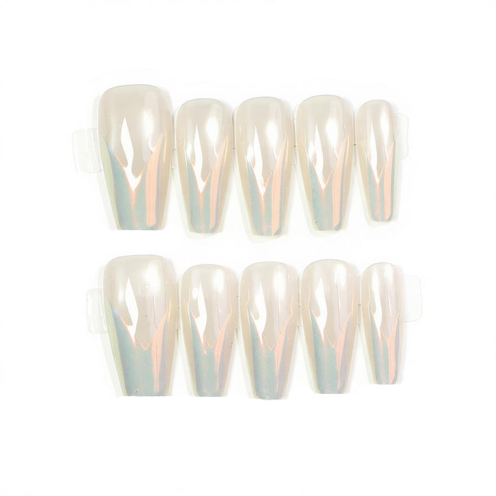 Glänzende Stiletto Press-On Nagelkunst Karnz