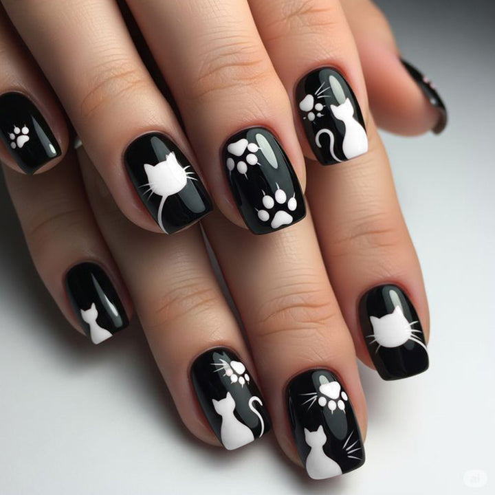 Verspielt katzenmotiviertes Press-On Nagelkunst Karnz