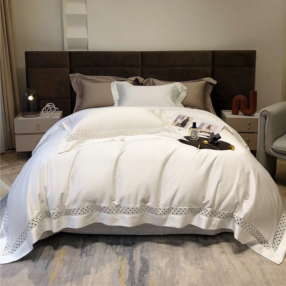 Luxuriöser Satin Bestickte Bettbezug Set mit Lattice Cutwork Trim