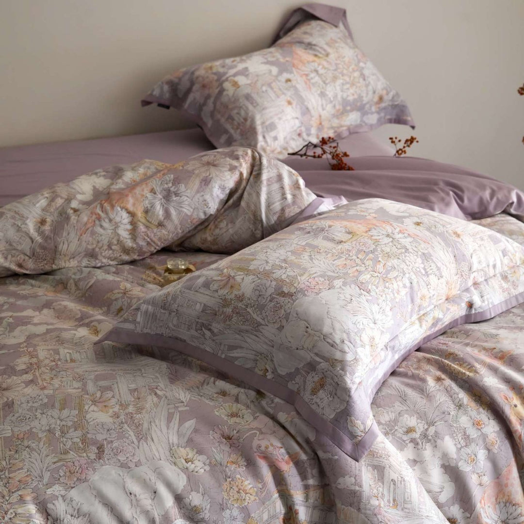 Luxuriöses Satin-Bettwäsche-Set mit floralem und Beerenmotiv