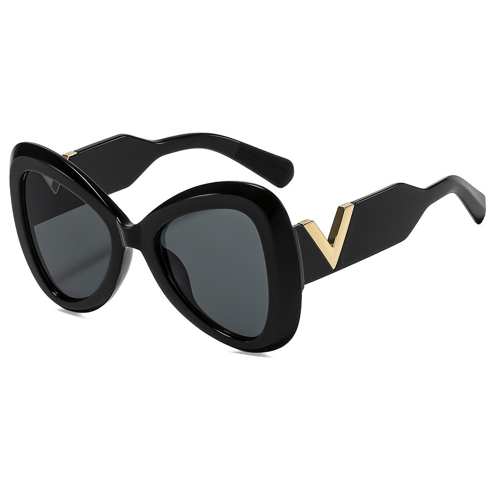 Damen Cat-Eye Sonnenbrille mit luxuriösen Metallakzenten Karnz