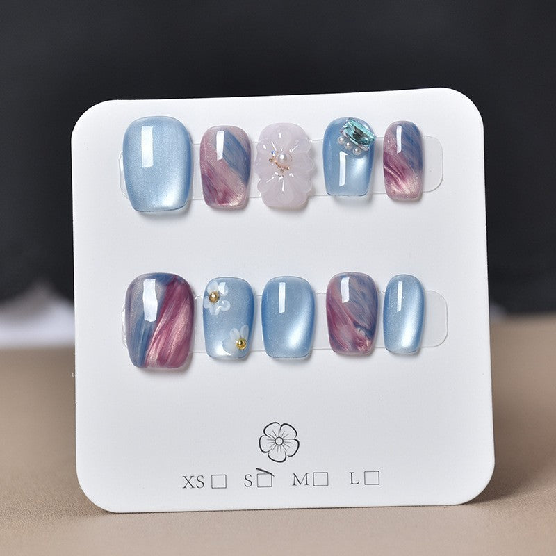Dekorative Nagelkunst Karnz