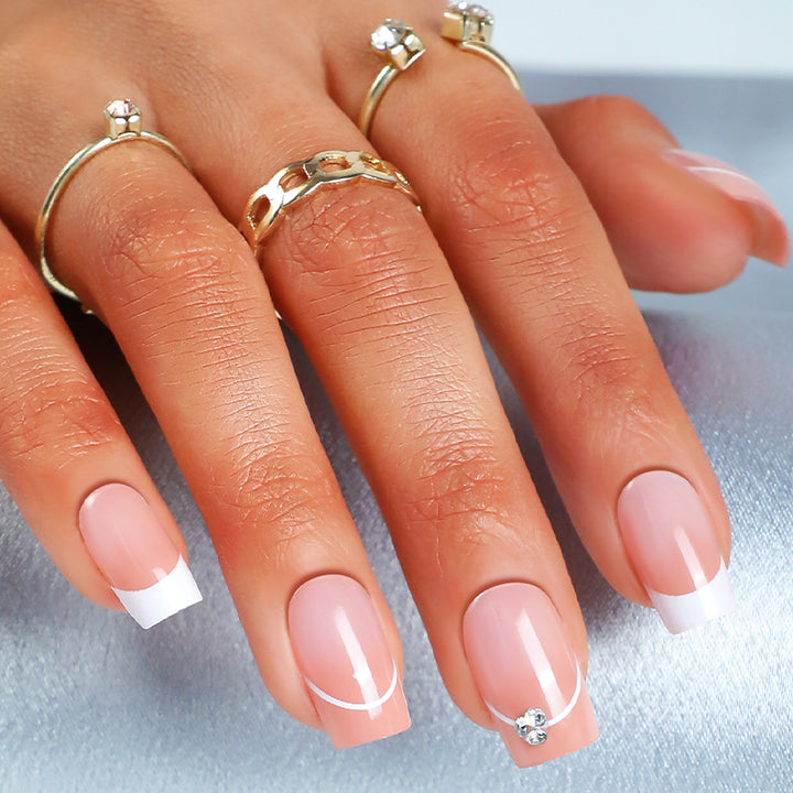 Elegante Nagelkunst Karnz