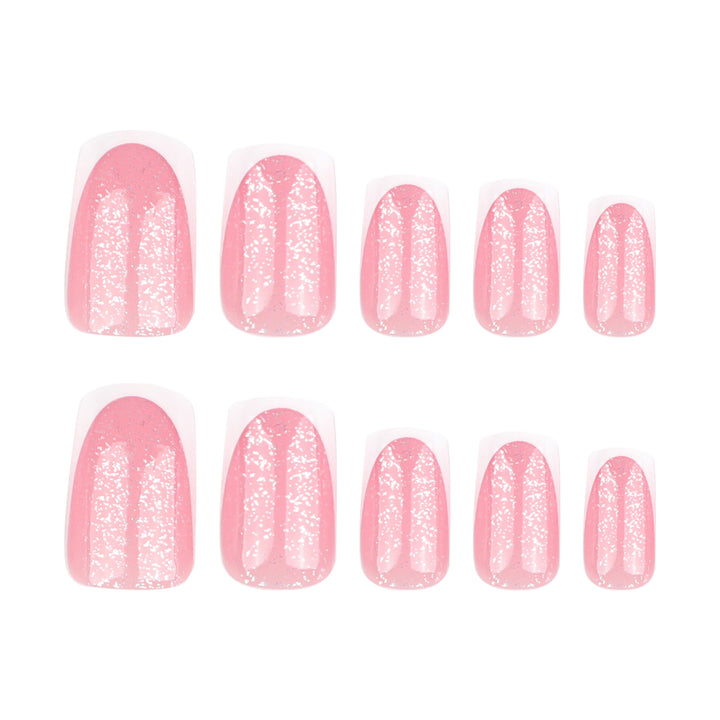 Kunstvolle Nagelverzierungen mit Glitzer und French-Tip Karnz