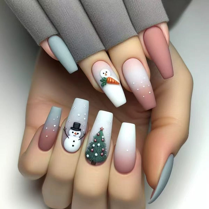Kunstnägel mit Winterlichem Schneemann-Design Karnz