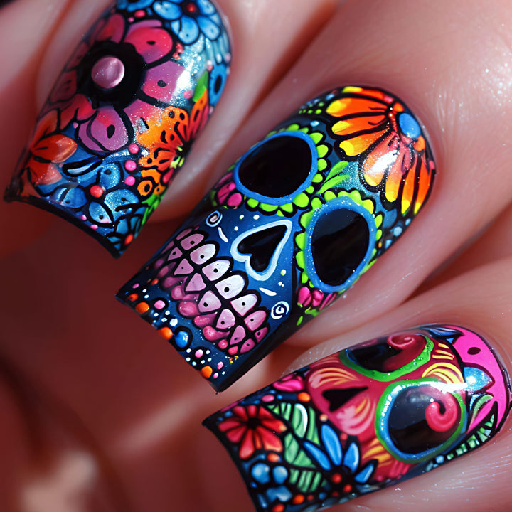 Kunstnagelset mit Lebhaftem Totenschädel-Design Karnz