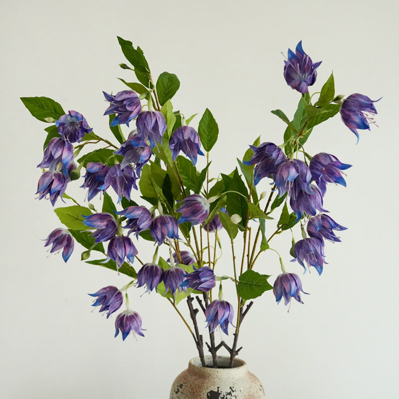 Dekorative Kunstblumen Karnz
