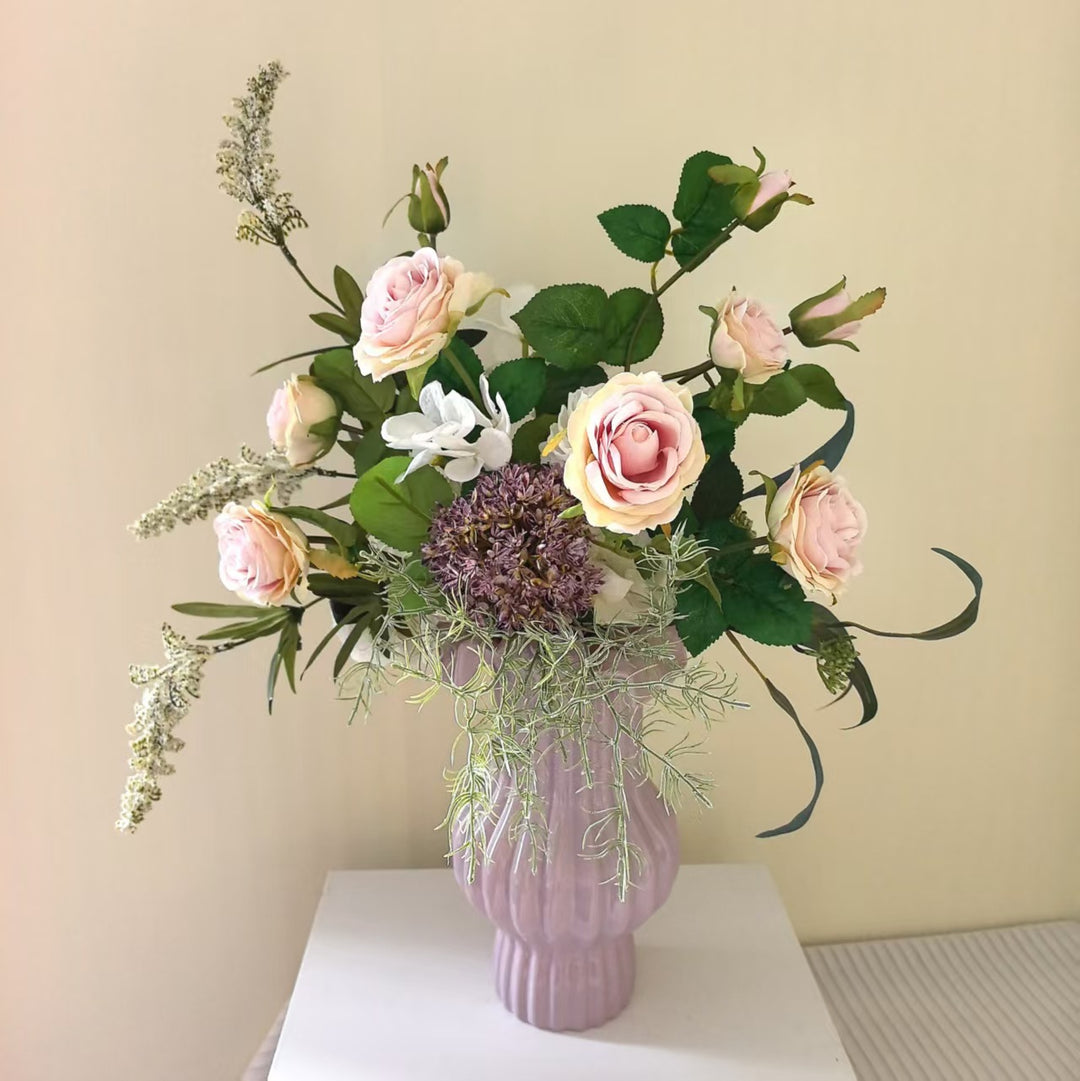 Lebensechte Blumenmittelstück