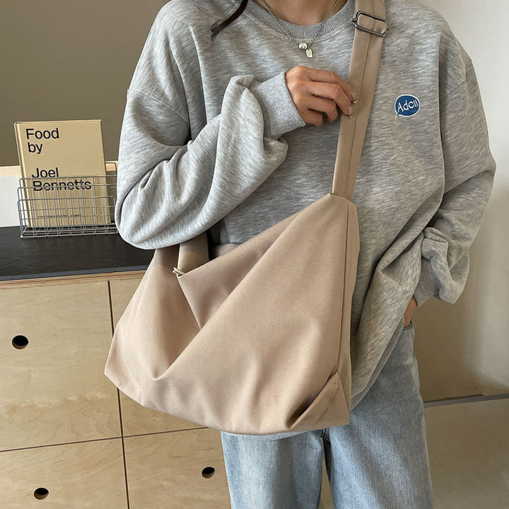 Konturiertes Weichgewebe-Schultertasche Karnz