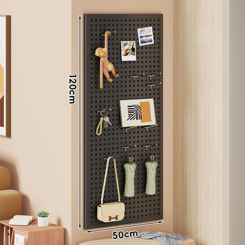 Wandmontiertes Lochplatten-Organisationspaneel mit modularen Haken