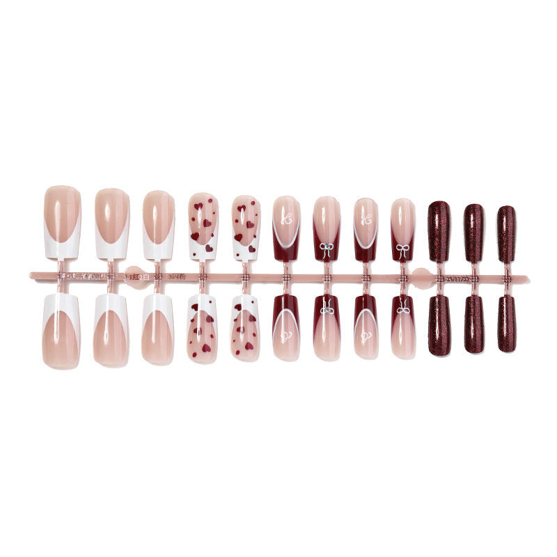 Elegantes Press-On-Nagel-Set mit künstlerischem Herzen und glänzendem Finish Karnz