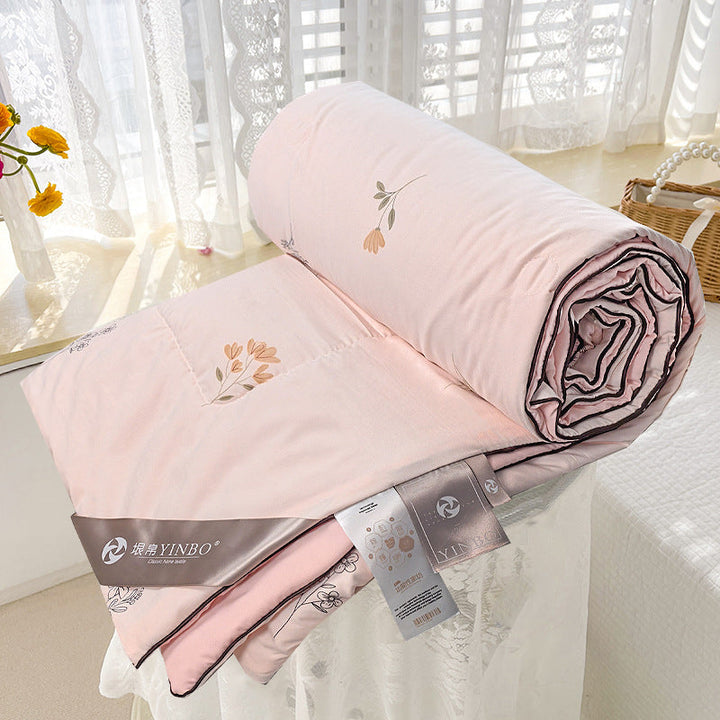 Floral gestickte Bettdecke Karnz
