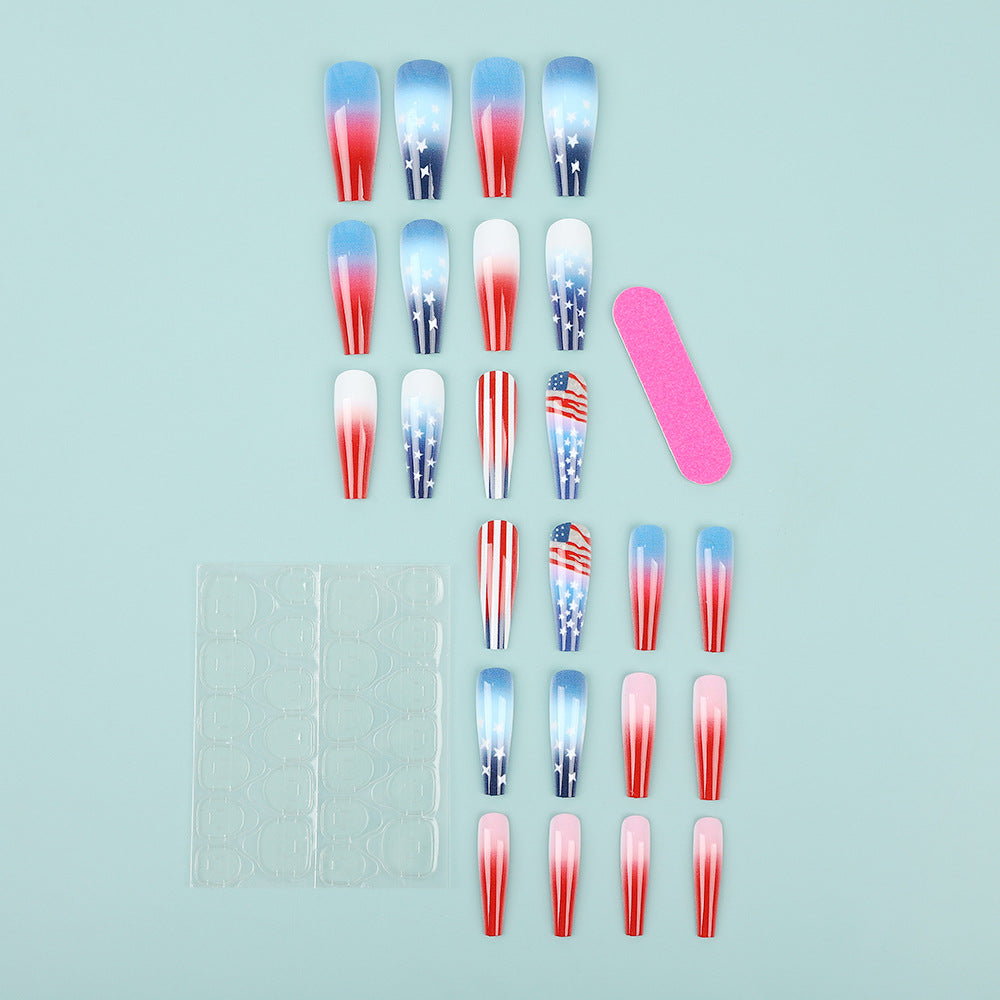 Kunstnagelset mit patriotischem Design Karnz