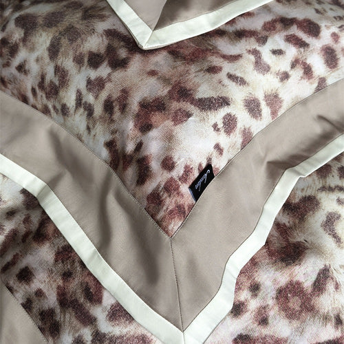 U reversibles Satinbesatz Leopardenmuster Bettwäsche Set mit Kissenbezügen