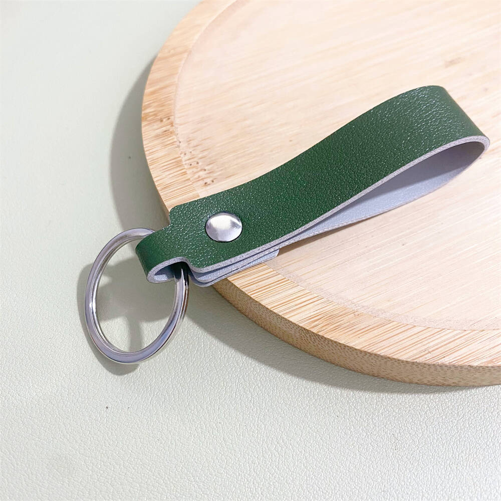 Stylischer Leder-Schlüsselanhänger Karnz
