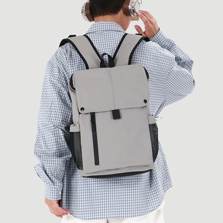 Eleganter Multifunktionsrucksack mit Atmungsaktiven Seitentaschen Karnz