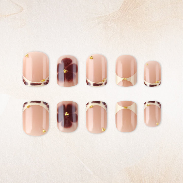 Elegante French Tip Press-On Nägel Kollektion Karnz