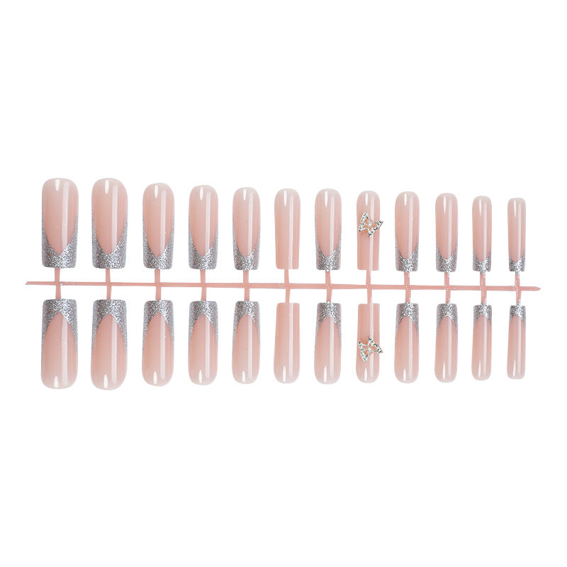 Elegantes Silber Glitzer Press-On Nagelset Karnz