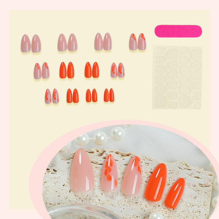 Künstlerisches Press-On Nail Set mit saisonalen floralen Designs Karnz