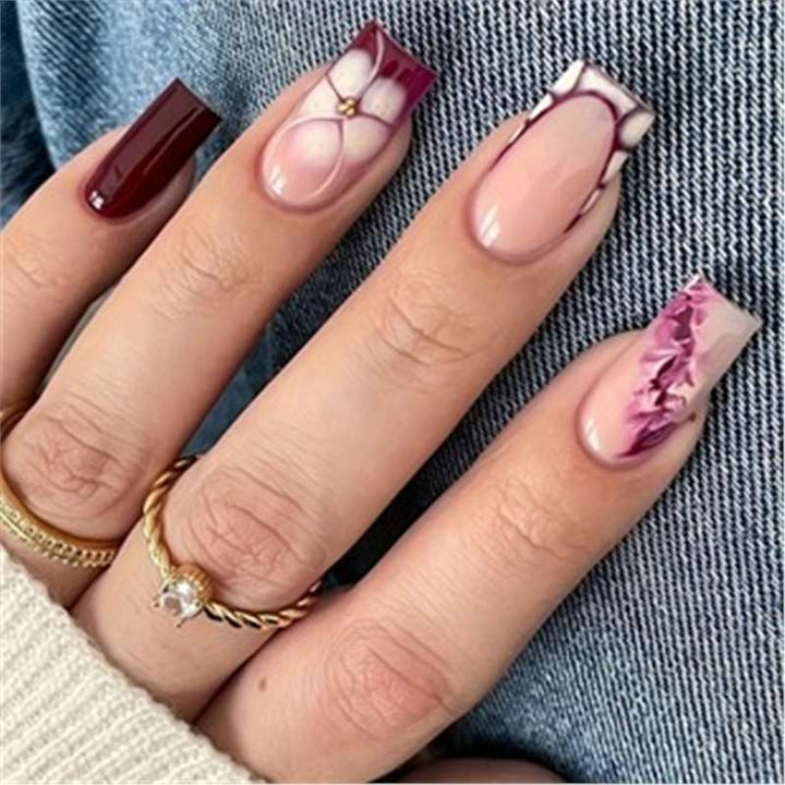 Künstlerisches Press-On-Nagelset mit Premium-Verzierungen Karnz