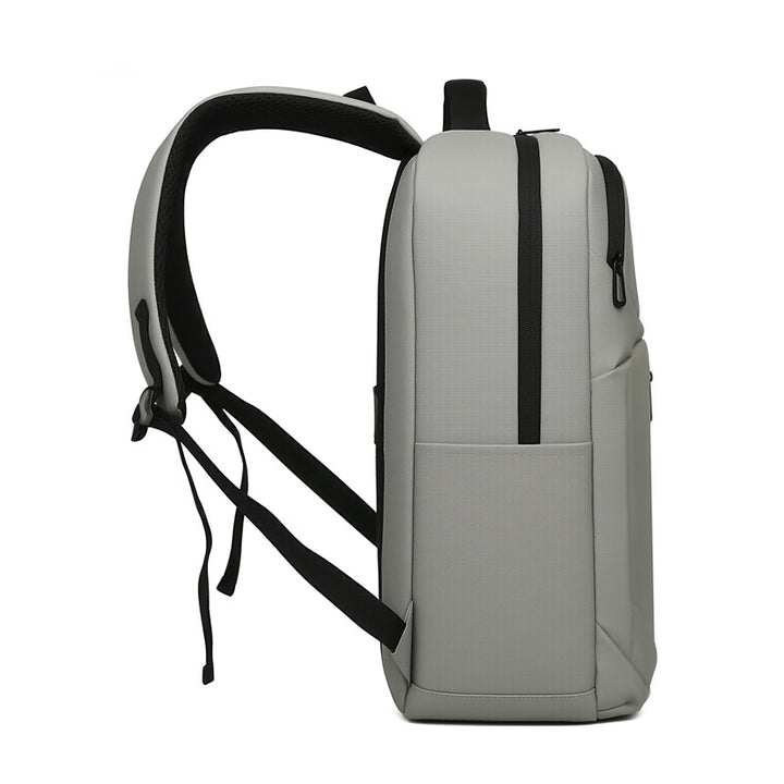 Vielseitiger Reiserrucksack Karnz