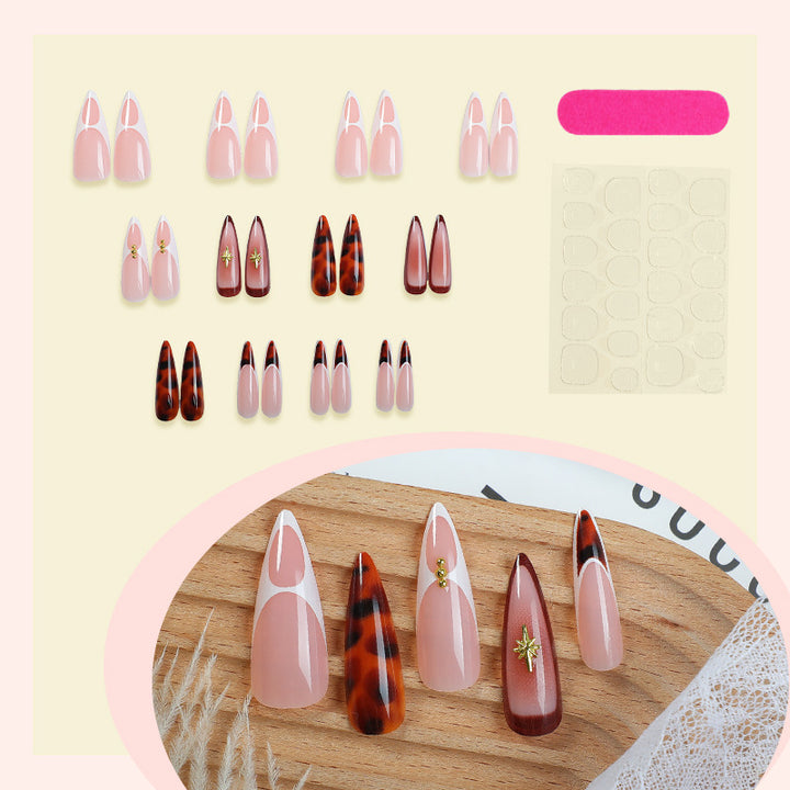 Künstlerisches Press-On-Nagelset mit einzigartigem Schildpatt- und subtilen Blumenmustern Karnz
