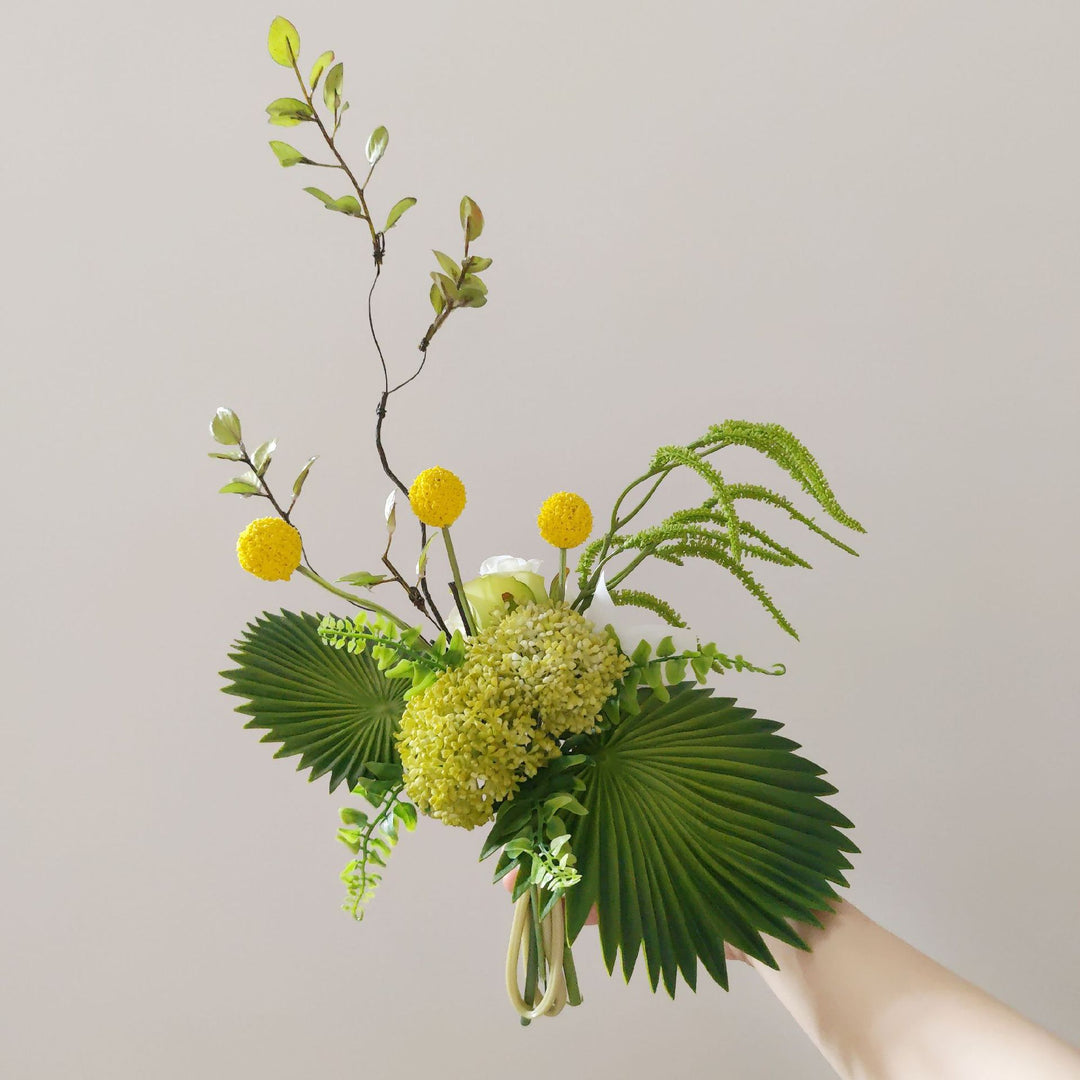 Künstlerischer floraler Handstrauß