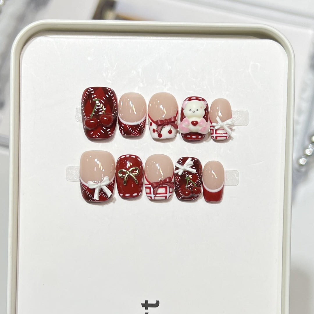 Premium Press-On Nail Art Set mit elegantem Herz- und Blattdesign Karnz