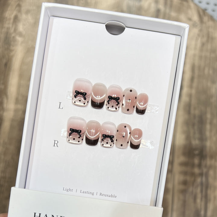 Verspielt Press-On Nagelkunst Set Karnz